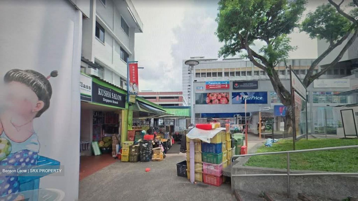 Ang Mo Kio Avenue 8 (D20), Shop House #567736331